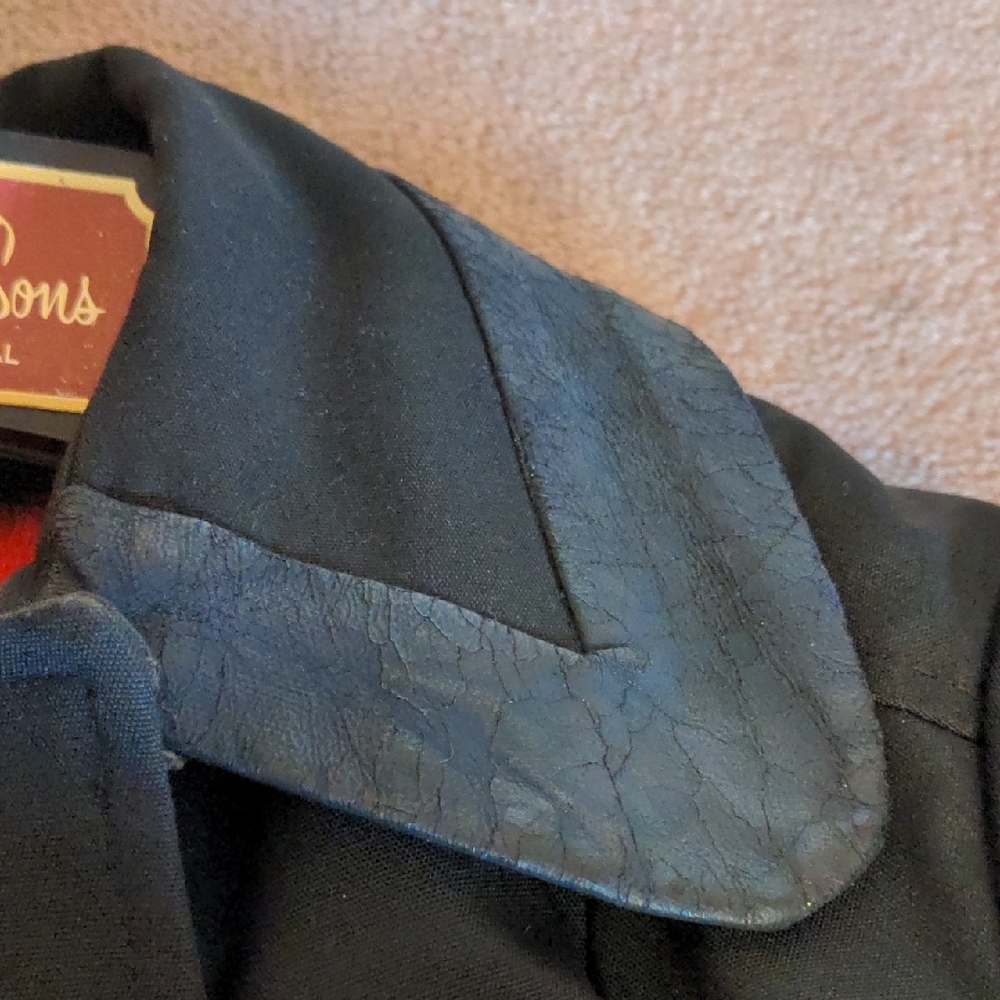 12. Joshar Montreal Vintage Black Trench Coat Faux Leather Red Lined Belted - Picture 13 of 13